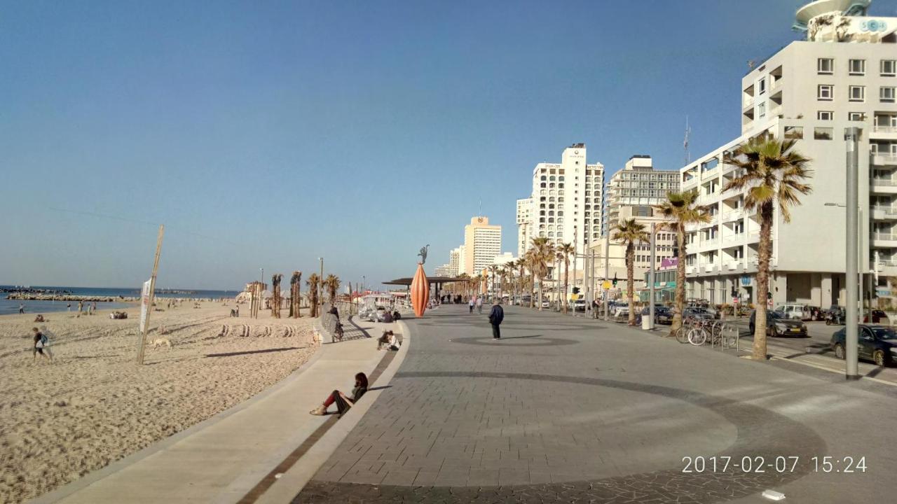 Private Rooms Near The Beach Center Tel Aviv Exteriör bild